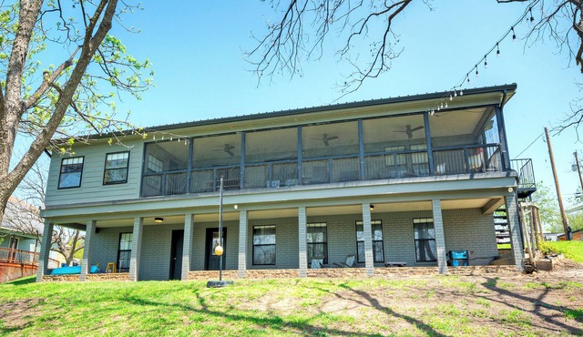 Lakefront LBJ Family Retreat With A Private Dock - Best for 8 Adults + children