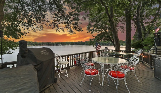 Lakefront Living At Its Best