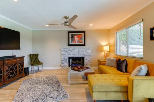 Lakefront Living! Huge Phoenix Home with Pool Table