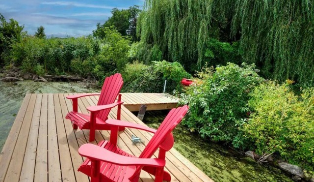 Lakefront Living in the Heart of Westport/Pet Friendly!