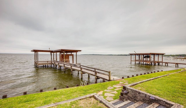 Lakefront Livingston Vacation Rental w/ Boat Dock!