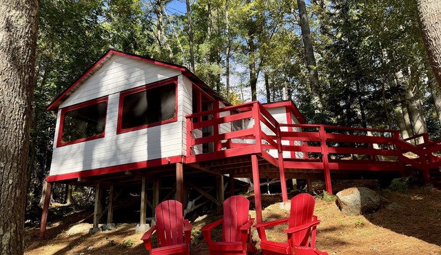 Lakefront Lobster Tiny Cabin @ Getogether Stays