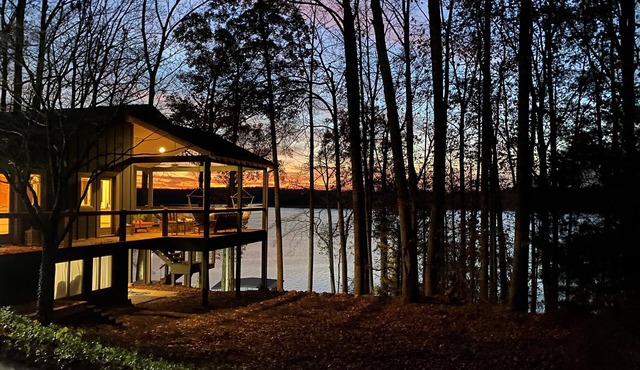 Lakefront Lodge on Tims Ford Lake