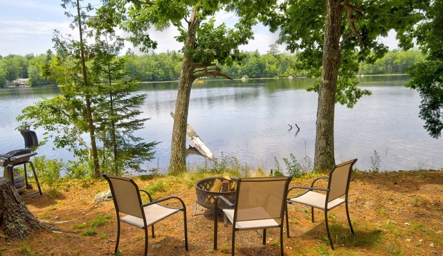 Lakefront Loon Tiny Cabin @ Getogether Stays