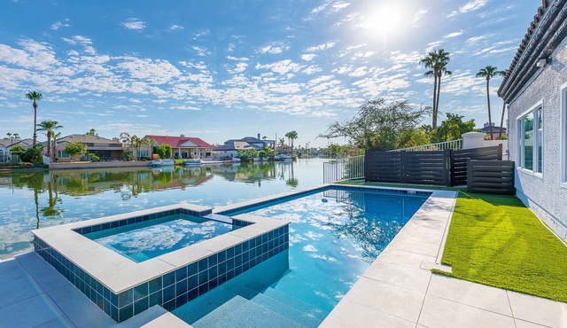 Lakefront Lux by HomeSlice Stays