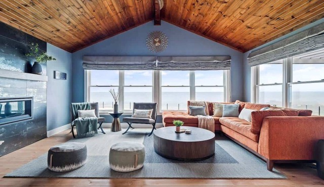 Lakefront Luxury-Kayaks-4 Bed-3 Full Bath-Sleeps 8