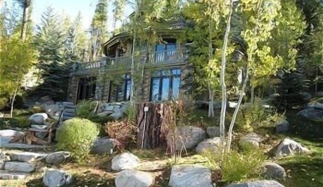 Lakefront Luxury Log Cabin on Payette Lake – Private Dock