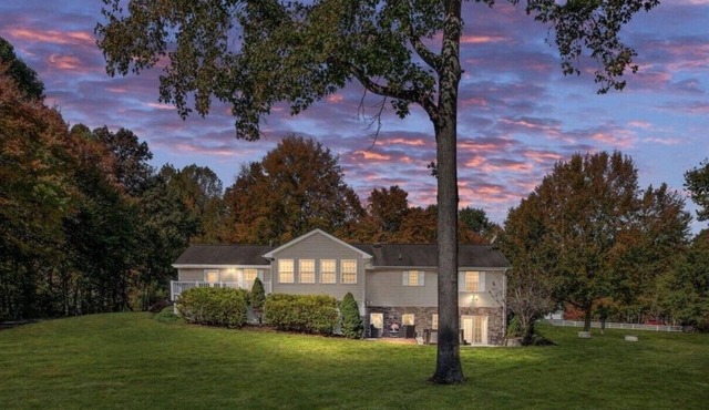 Lakefront Luxury on Lake Anna - Pet Friendly