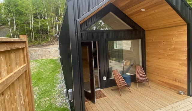 Lakefront Luxury Retreat - Luenburg NS