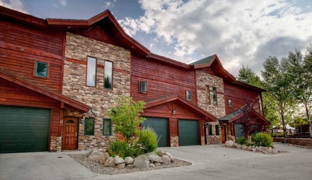 Lakefront Luxury Townhome at Beacon Landing Townhomes and Marina Unit 5