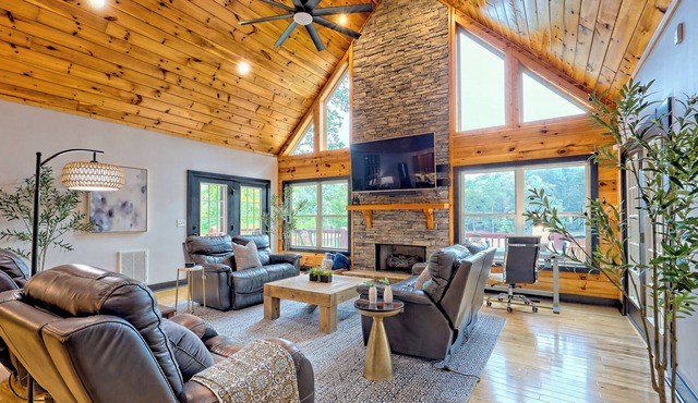 Lakefront Luxury w/Dock + Fenced Yard - Pets Friendly