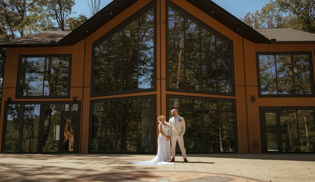 Lakefront Mansion/Exclusive SPA, Fishing, Lake