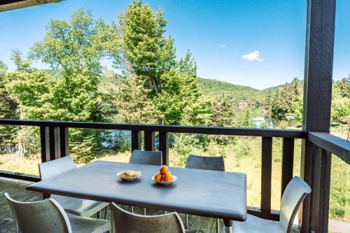 Lakefront, Mountain View - 2 Bedrooms Resort Suite