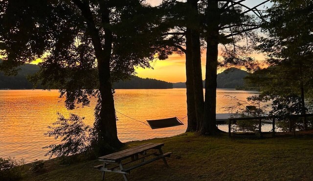 Lakefront Mountain Cabin on Lake Glenville, NC