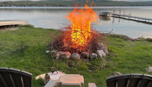 Lakefront Northern Michigan Retreat, Dock, Kayaks, Sleeps 6-Near Petoskey