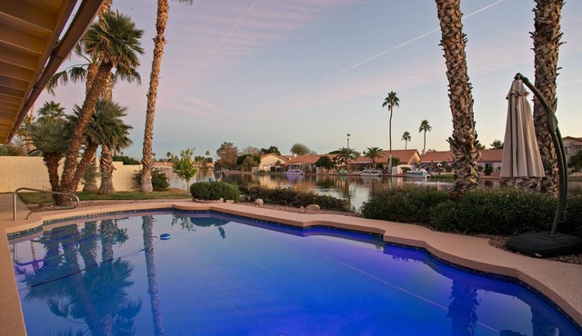 Lakefront Oasis w/Pool & Hot Tub | 3b 2bth