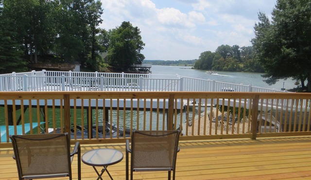 Lakefront On A Quiet Cove At Claytor Lake. nEarly Spring Discounts!