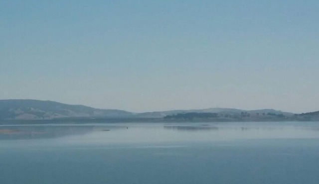 Lakefront! Panoramic Lake views.