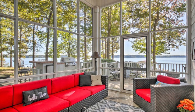 Lakefront Paradise w/Fire Pit - Dogs Welcome!