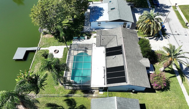 Lakefront Paradise, with Heated Private Pool.