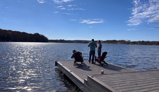 Lakefront. Peaceful and centrally located house in Crossville.
