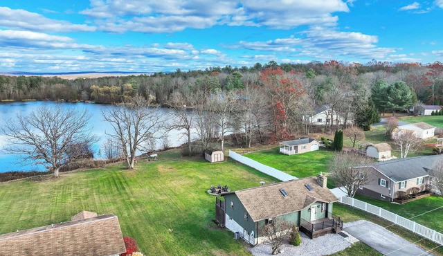 LakeFront Pocono Cabin | Massive Yard & Hot Tub