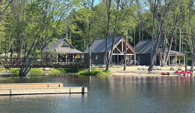 Lakefront Private Resort 32 Guests