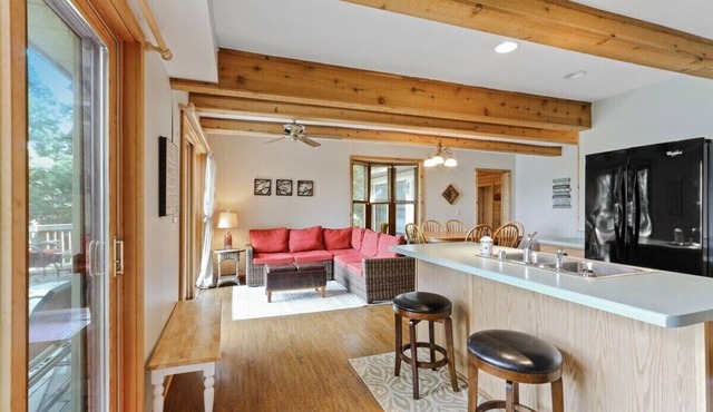 Lakefront |Private Sandy Beach & Pier |Blue Spring Lake |Fire Pit |Grill |Kayaks |Canoe |Paddle Boat