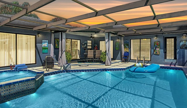 LAKEFRONT PROPERTY, LARGE HEATED POOL, newly renovated. Welcome to "Our Nest"