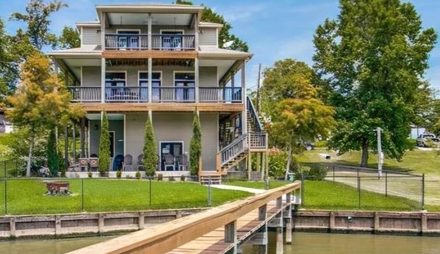Lakefront relaxation with private dock