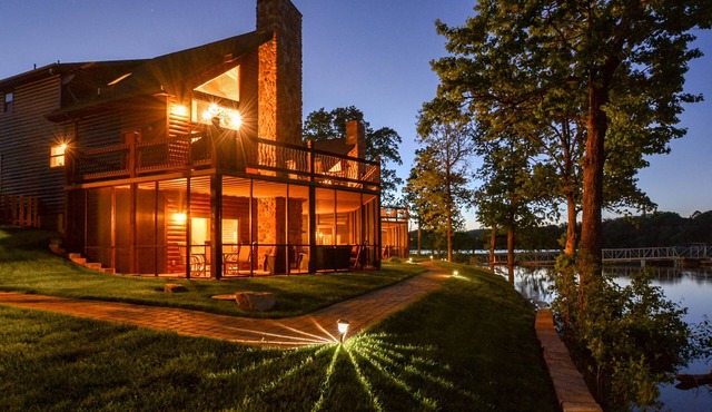 Lakefront Resort Chalet | 2 Pools FREE Amenities Dock Mini Golf Waterslide