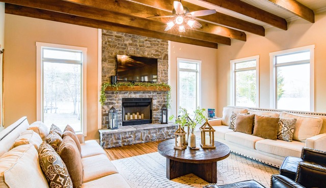 Lakefront Retreat: Dock,Paddleboard,Kayak& Fishing