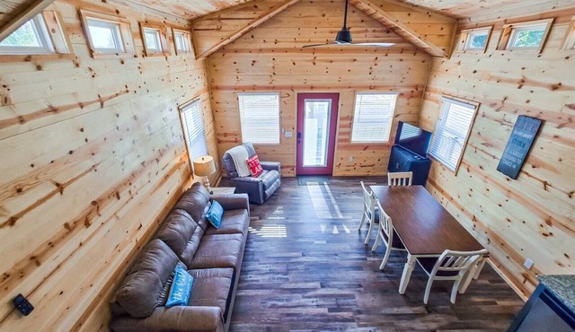 Lakefront Retreat at Belle Starr Marina
