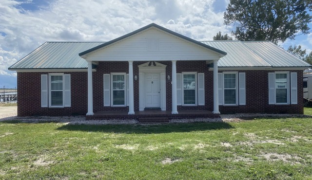 Lakefront Retreat At Randolphs Landing