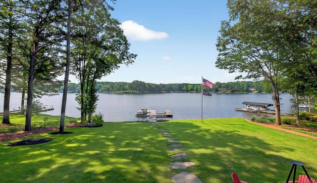 Lakefront Retreat/Lake Oconee/Boat & Jet Skis