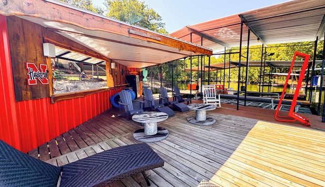 Lakefront Retreat - Mile Marker 42 - Dock Bar + Sleeps 15!