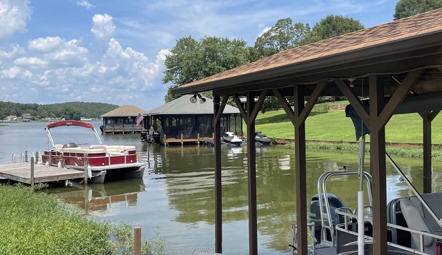 Lakefront Retreat on Lake Tillery