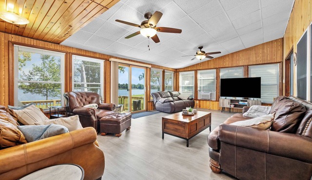 Lakefront Retreat on Pike Lake | Dock, Firepit & Sunrise Views