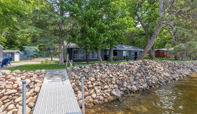 Lakefront Retreat on Platte Lake - Sleeps 10 - 2 King Ensuites - Pontoon Rental