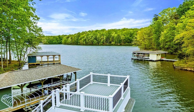 Lakefront Retreat, Pool, Boat Dock, Hot Tub
