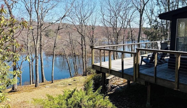 Lakefront Retreat Private Dock Canoe Kayak Firepit Sleeps 8 Litchfield Hills CT