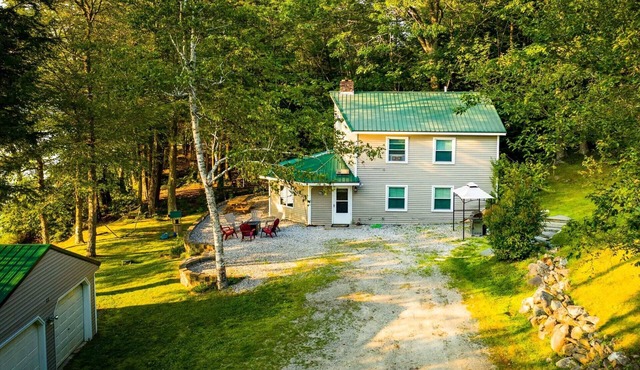 Lakefront Retreat w/Dock + Kayaks | Near Acadia | Pet Friendly
