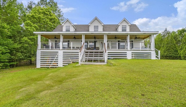 Lakefront Retreat w Dock Boat Rental & Views!