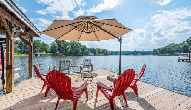 Lakefront Retreat w/Deep Water + Great Views!