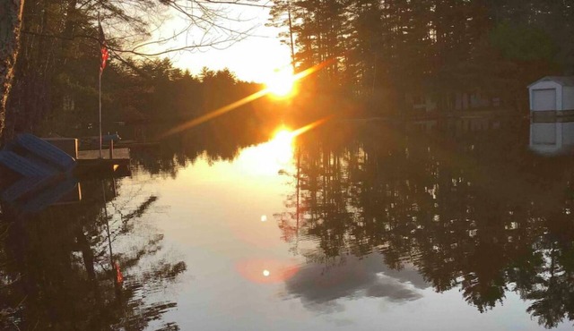 Lakefront Retreat w/Dock, Hot Tub, Kayaks, Sleeps 14