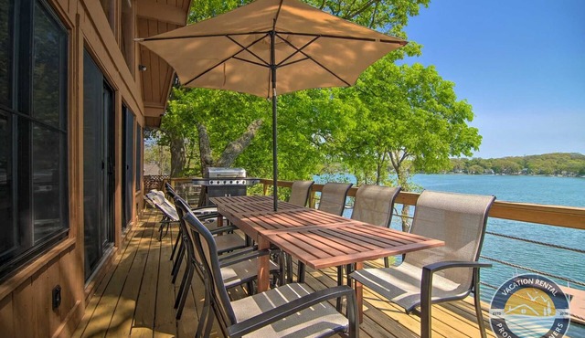 Lakefront Retreat with Dock, BBQ and Lake Access