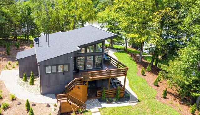 Lakefront Retreat with Hot Tub + Fire Pit + Water Views at Hyco Lake