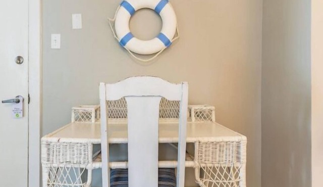 Lakefront room perfect for a couple or family