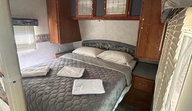 Lakefront RV Cottage in Parry Sound #10