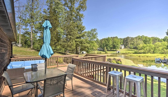 Lakefront Semora Cabin with Dock & Furnished Deck